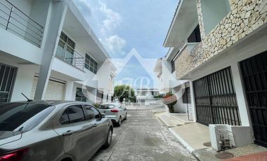 CASA EN ARRIENDO BARRIO URBINA|1749