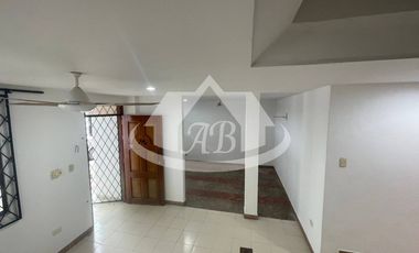 CASA EN ARRIENDO BARRIO URBINA|1749