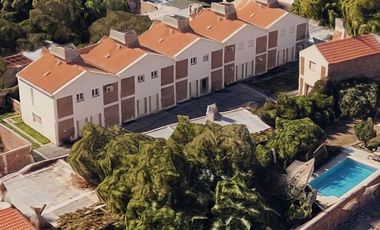 DUPLEX EN COMPLEJO PRIVADO PORTICO III, CAPITAL