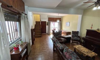 Venta Casa /Casanova/ con quincho y Parrilla