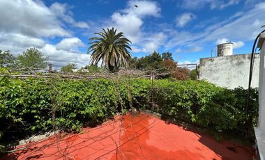 Venta Casa /Casanova/ con quincho y Parrilla