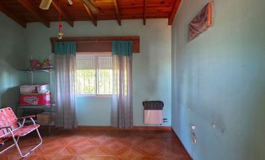 CASA MULTIFAMILIAR EN VENTA , GARAGE Y PATIO
