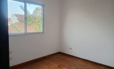 DUPLEX 3 AMBIENTES EN  ALQUILER CON COCHERA