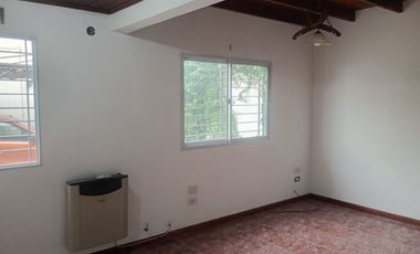DUPLEX 3 AMBIENTES EN  ALQUILER CON COCHERA