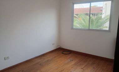 DUPLEX 3 AMBIENTES EN  ALQUILER CON COCHERA