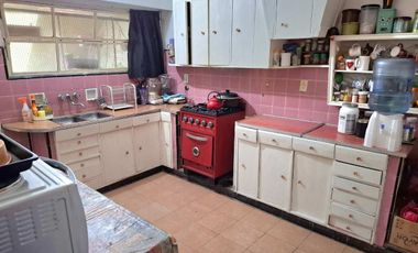 CASA 3 AMBIENTES VENTA TEMPERLEY JARDIN Y COCHERA
