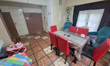 CASA 3 AMBIENTES VENTA TEMPERLEY JARDIN Y COCHERA