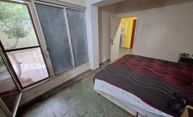 CASA 3 AMBIENTES VENTA TEMPERLEY JARDIN Y COCHERA