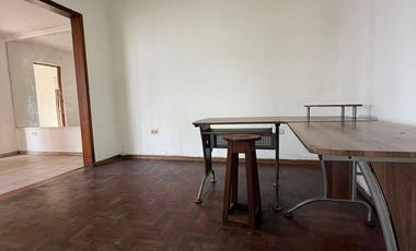 Casa 5 ambientes en venta en ezpeleta, quilmes