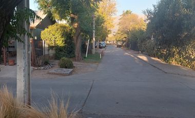 SE VENDE LINDA CASA ESQUINA EN MACUL