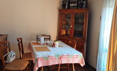 SE VENDE LINDA CASA ESQUINA EN MACUL