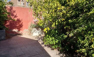 SE VENDE LINDA CASA ESQUINA EN MACUL