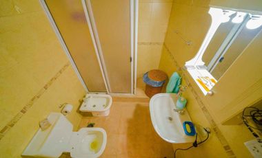 VENTA CASA 5 AMBIENTES VILLA ADELINA