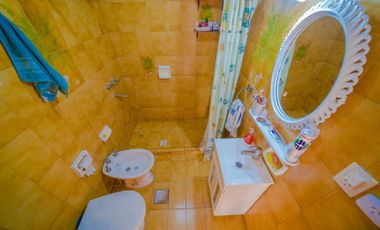 VENTA CASA 5 AMBIENTES VILLA ADELINA