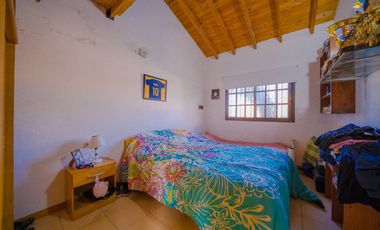 VENTA CASA 5 AMBIENTES VILLA ADELINA