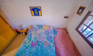 VENTA CASA 5 AMBIENTES VILLA ADELINA