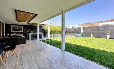 Casa en Venta en Santa Elena - Chicureo