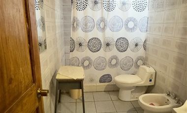 Casa en Venta en AMPLIA CASA CON EXCELENTE CONECTIVIDAD EN CURACAVI