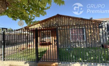 Casa en Venta en AMPLIA CASA CON EXCELENTE CONECTIVIDAD EN CURACAVI