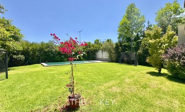 Casa en Venta en Av. Los Rios - Piedra Roja