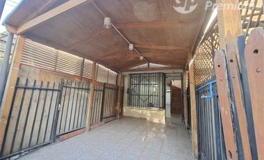 Casa en Venta en Frente metro Vespucio Norte, Huechuraba