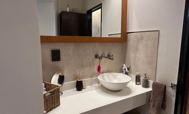 CASA EN VENTA EN City Bell