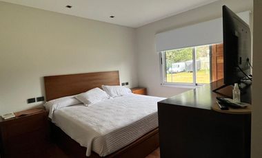 CASA EN VENTA EN City Bell