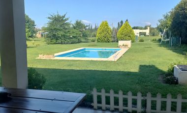 VENTA CASA CON PILETA OLIVERO PUEBLO CARCARAES