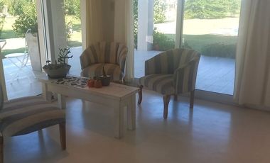 VENTA CASA CON PILETA OLIVERO PUEBLO CARCARAES