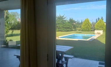 VENTA CASA CON PILETA OLIVERO PUEBLO CARCARAES