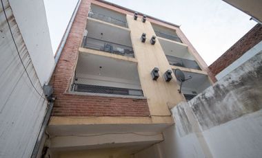 Departamento dos dormi+ cochera Zona Fdo Zuviria