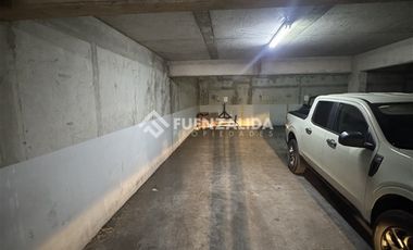 Estacionamiento en Venta en Los Robles
