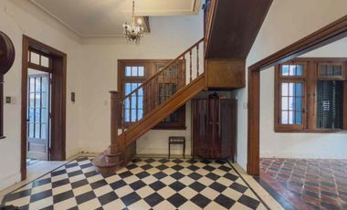 CASA EN ALQUILER LA PLATA