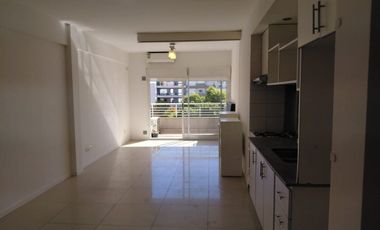 ALQUILER MONOAMBIENTE 37m2 BALCON CFTE DEVOTO