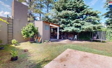 VENTA CASA 4 AMBIENTES CON PILETA MORENO