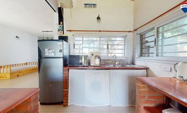VENTA CASA 4 AMBIENTES CON PILETA MORENO
