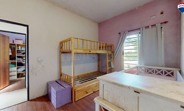 VENTA CASA 4 AMBIENTES CON PILETA MORENO