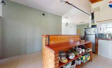 VENTA CASA 4 AMBIENTES CON PILETA MORENO