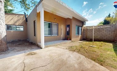 VENTA CASA 4 AMBIENTES CON PILETA MORENO