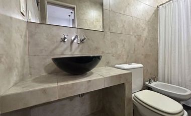 IMPECABLE PH 2 AMB. RECICLADO – SIN EXP. LANÚS O