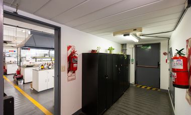 ALQUILER GALPON LABORATORIO Y OFICINAS V.MARTELLI