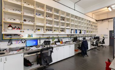 ALQUILER GALPON LABORATORIO Y OFICINAS V.MARTELLI