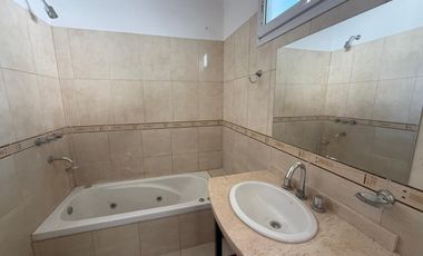 Casa Quinta en Tupac Amaru 115