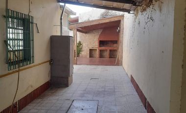 Casa EN ALQUILER- 2 dorm.+Cochera+Patio c/Parrillero- Rodriguez al 3000, Rosario