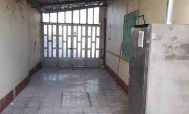Casa EN ALQUILER- 2 dorm.+Cochera+Patio c/Parrillero- Rodriguez al 3000, Rosario