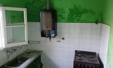 VENTA DE CASA  A METROS DE LA AV. ALMIRANTE BROWN
