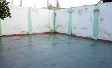 VENTA DE CASA  A METROS DE LA AV. ALMIRANTE BROWN