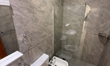 Departamento en alquiler c/ cochera en Nueva Resistencia