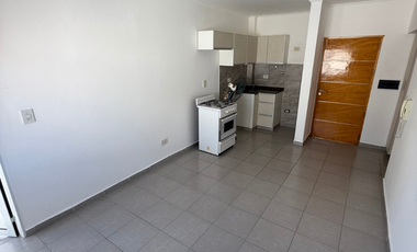 Departamento en alquiler c/ cochera en Nueva Resistencia