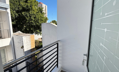 Departamento en alquiler c/ cochera en Nueva Resistencia